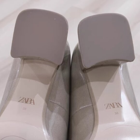 Pointed toe design, 6cm square heel Patent leather with a high gloss finish - Picture 5 of 6